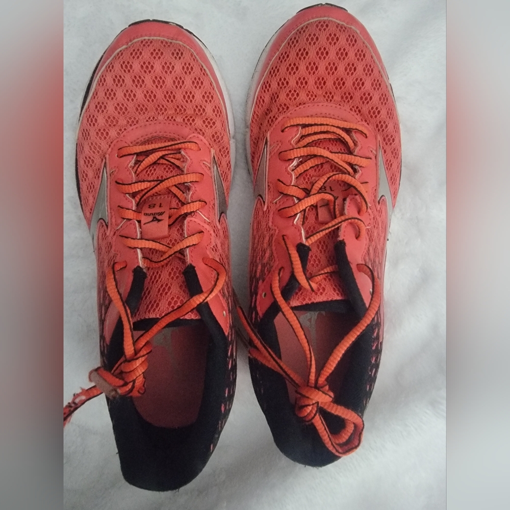 Mizuno Wave Riders Womens
